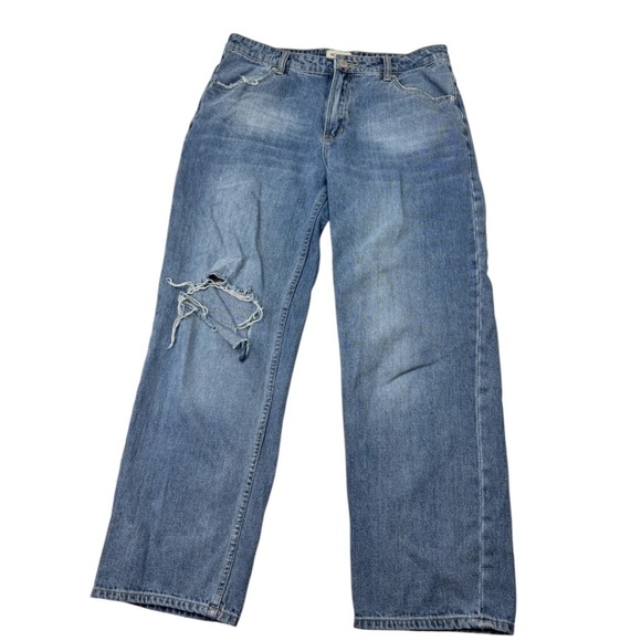 Rollas Classic Loose Fit Ripped Boyfriend Jeans - Picture 2 of 13